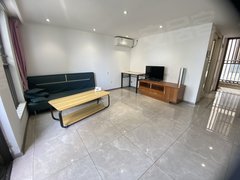 东莞黄江天虹融创精装三房 拎包入住 南北通透 价格实惠 随时可看 免佣出租房源真实图片