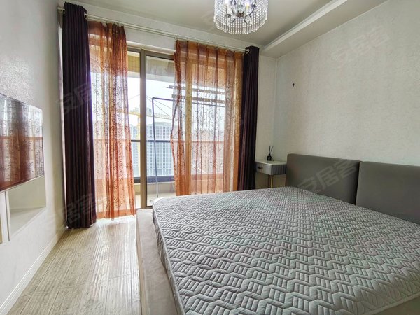 【多图】绿城玉兰公寓,城东新城租房,带租友看驿城路2室 暖暖圣诞风