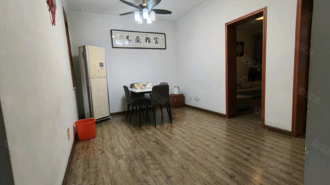 和平家园A1区 3室1厅1卫