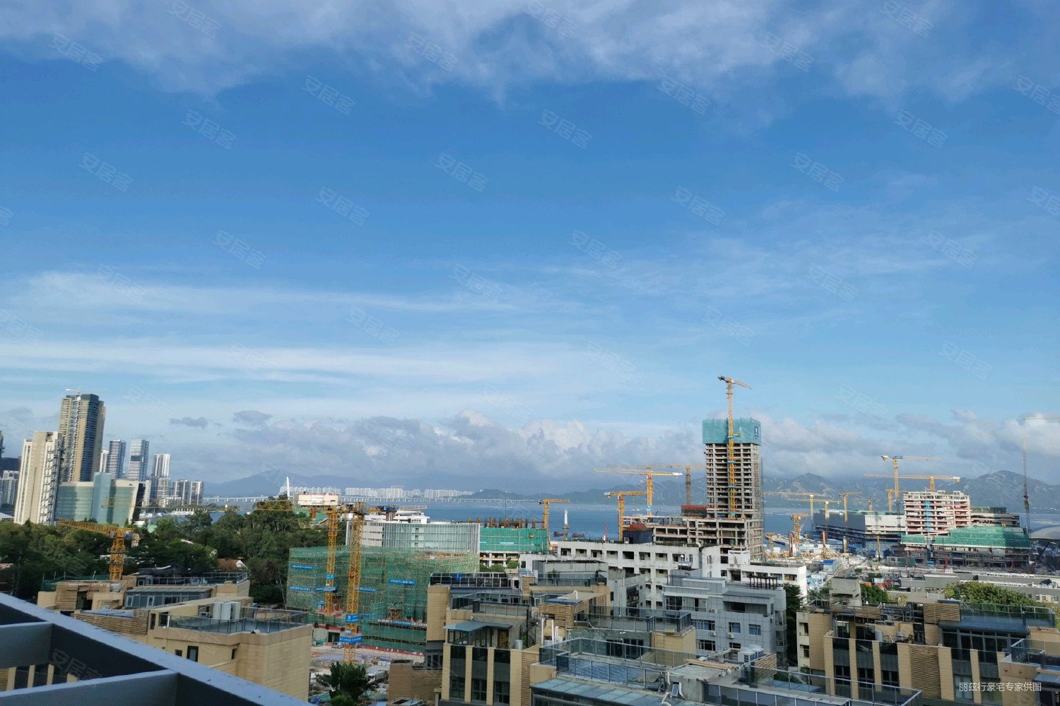 鲸山觐海(别墅)6室4厅3卫402㎡东南6800万