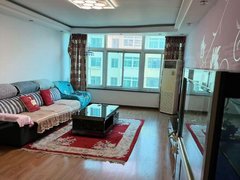 阜新海州海州城区书画院小区 5层 110平米 南北通厅 押一付三 2000出租房源真实图片