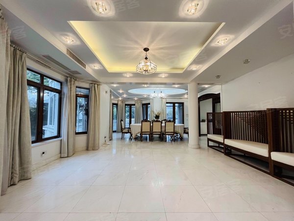 上海松江莘闵绿洲比华利花园绿洲比华利花园 5室2厅3卫 南北通透 豪华