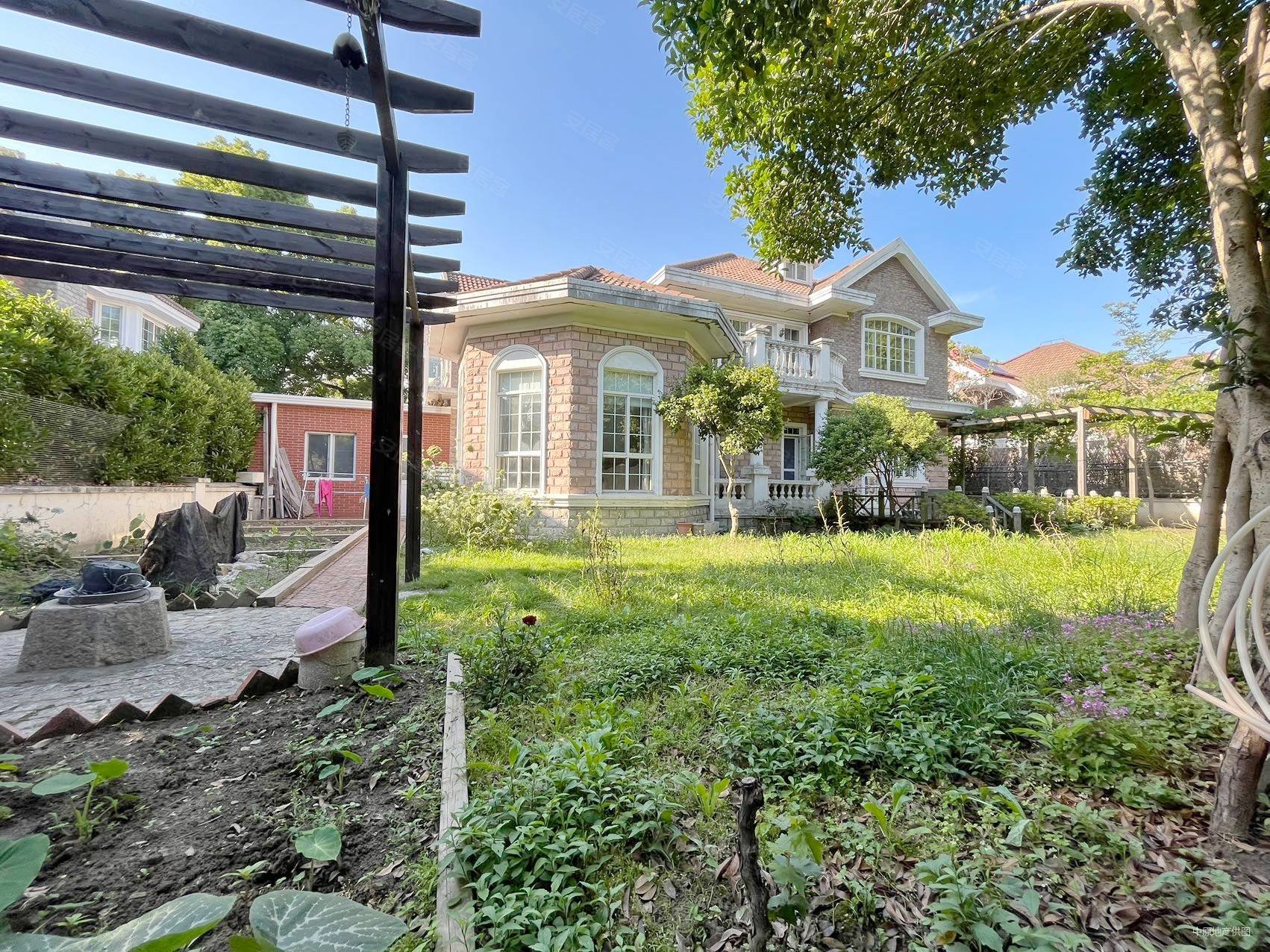 近闵行 海花园洋房独栋别墅,北进门南花园,占地1200平米,新上海花园