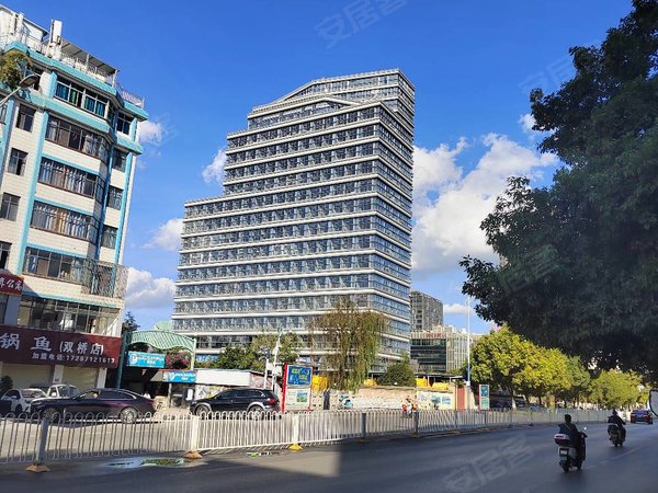 昆明官渡官渡广场山海湾晶都地铁站旁.百变公寓出租.出租房源真实图片