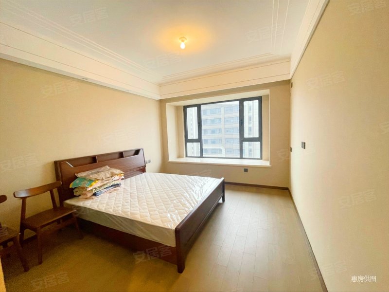 中铁沣河湾 127平精装3室 超大客厅 中间层153w