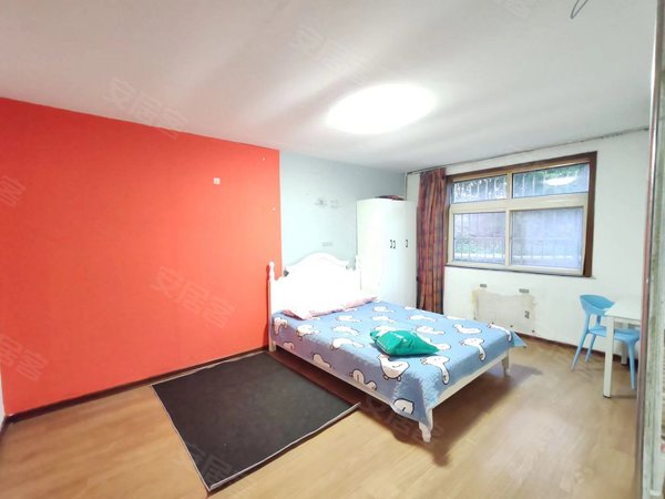 特价独卫 低楼层 近软件园 动漫产业园 青岛大学 广电大厦,市南租房