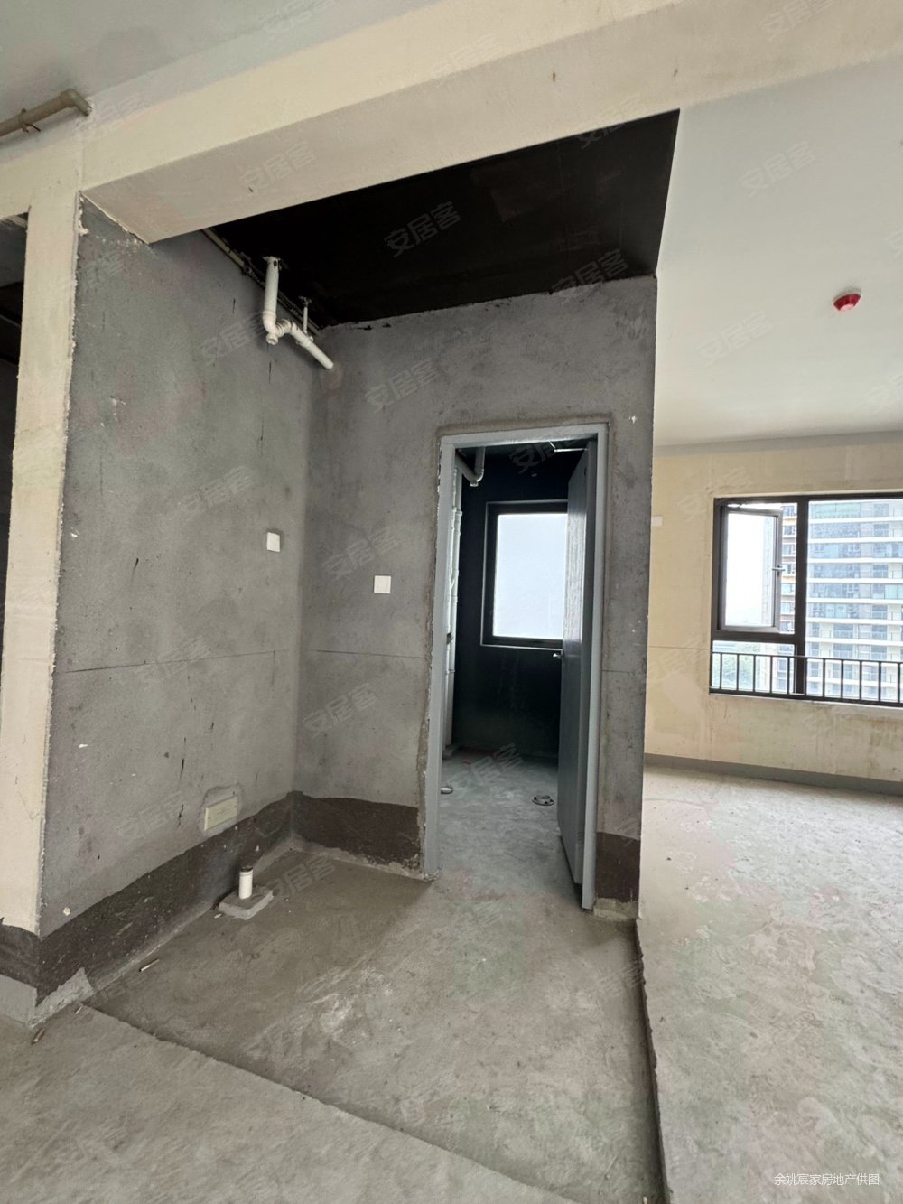 红星江月府3室2厅2卫122㎡南北120万