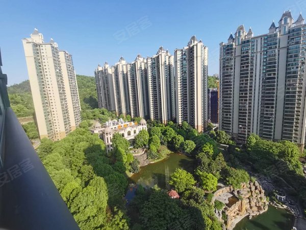 郴州北湖高壁汽车总站恒大华府恒大华府四房出租家具齐全拎包入住2900