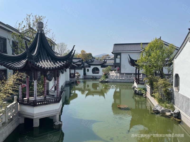 太湖御王府5室3厅4卫349南1600万