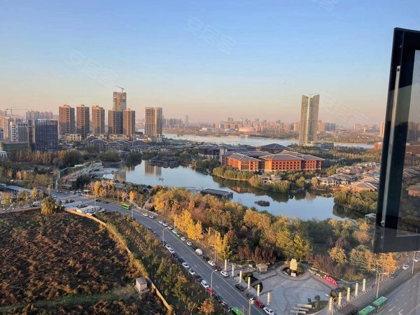 西安浐灞灞河西路欧亚国际欧亚国际120坪 带家具 3500 产河边 河景房