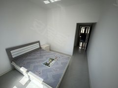 阿勒泰阿勒泰市区街心公园翡翠湾小区 3室2厅1卫 电梯房 精装修 143平出租房源真实图片