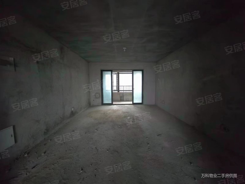 东海湾门 期 4房3卫业主诚意售 出价可谈 140平大户型,东海湾门第