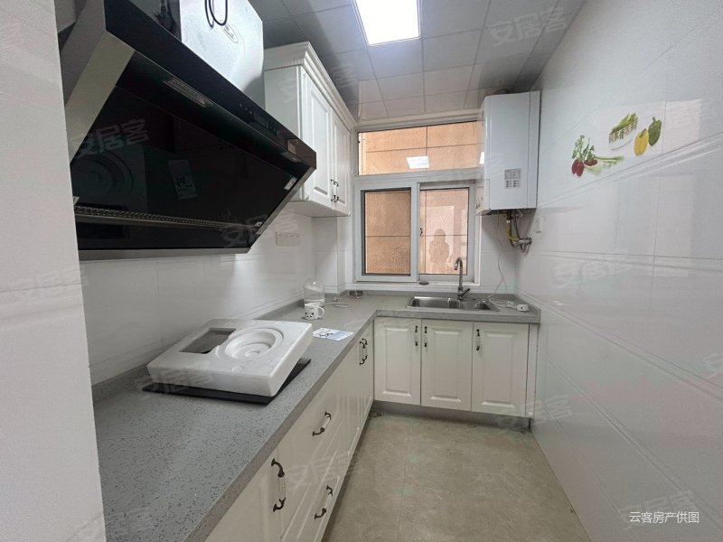 丽晶国际(b区) 洋房好楼层 南北通透 正规商品房 有钥匙