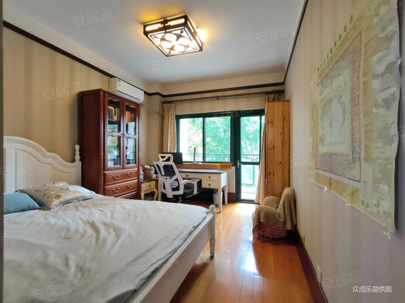 蜀风花园城3室2厅2卫171㎡南458万