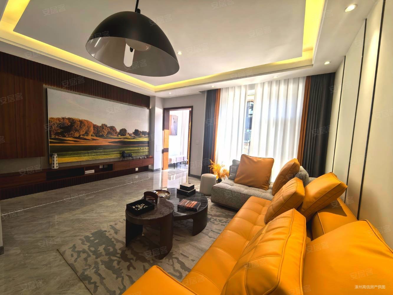 西京都高尔夫别墅4室3厅5卫237㎡南北106.1万