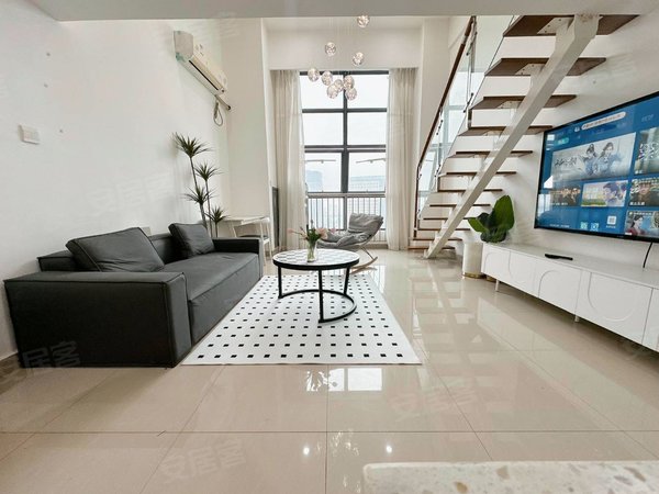 【多图】嘉鸿大厦,松江大学城租房,万达旁嘉鸿大厦复式大一房!