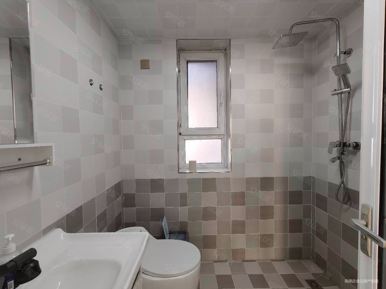 花溪墅3室2厅1卫103.86㎡南北67万