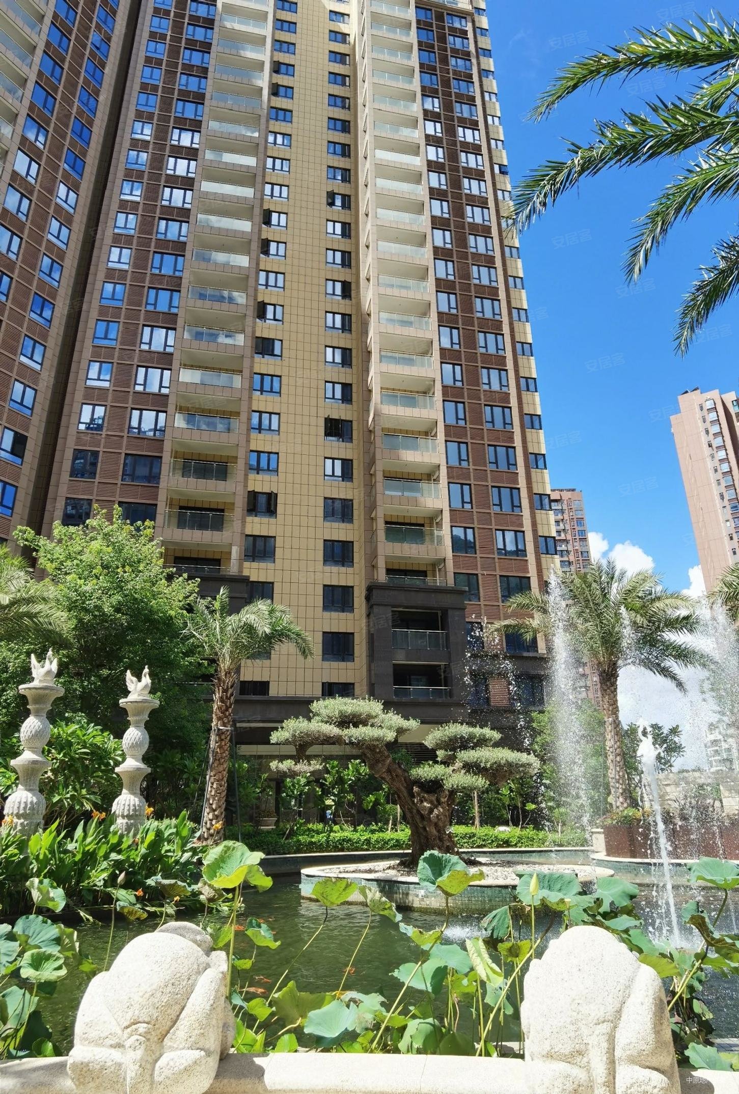 东方凤雅名苑4室2厅2卫187.91㎡南北1499.68万