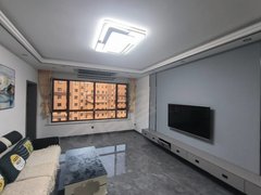 梅河口城区市中心香榭里三室电梯，现代风装修，屋里家具家电齐全出租房源真实图片