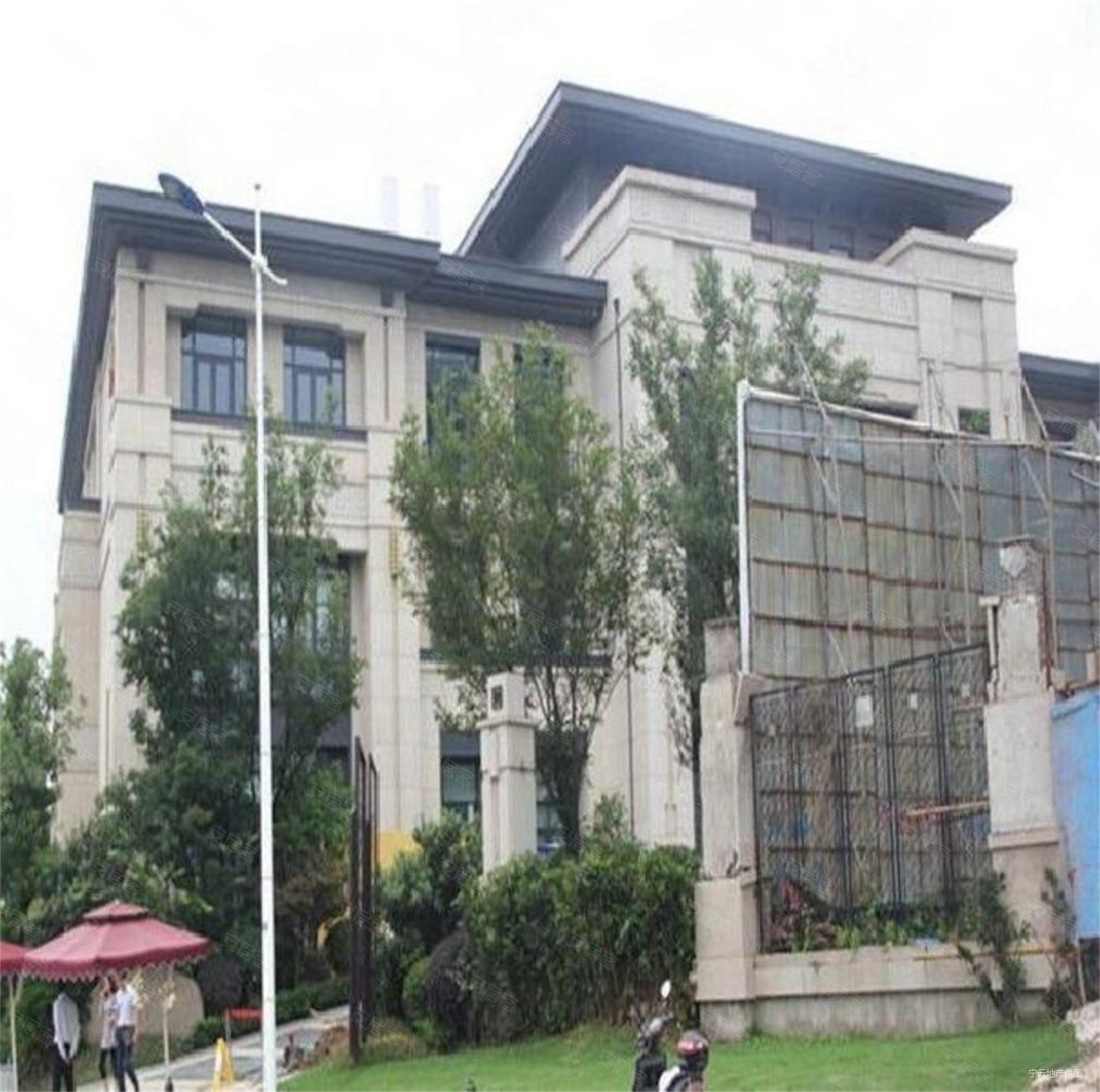 100平大院子方山脚下低密度别墅区弘景雅墅五矿九玺台