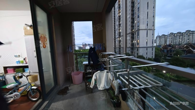 张浦裕花园(公寓住宅)3室2厅1卫104.34㎡南北135万