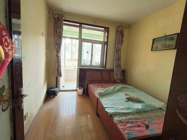 济南历城济钢鲍山花园北区整租鲍山花园北区 2室1厅 南北通透 精装修