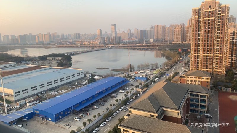武汉二手房>沌口开发区二手房>金色港湾二手房>观澜高尔夫公馆>800