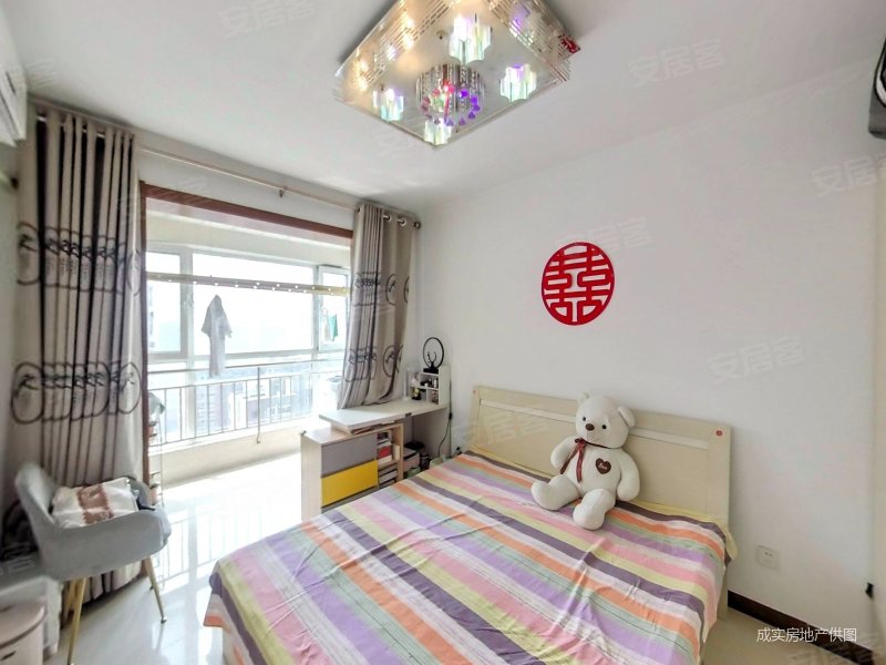 北二环小三室 精装修,阳光户型屋内温馨 市证单价销魂,上城浩林园二手