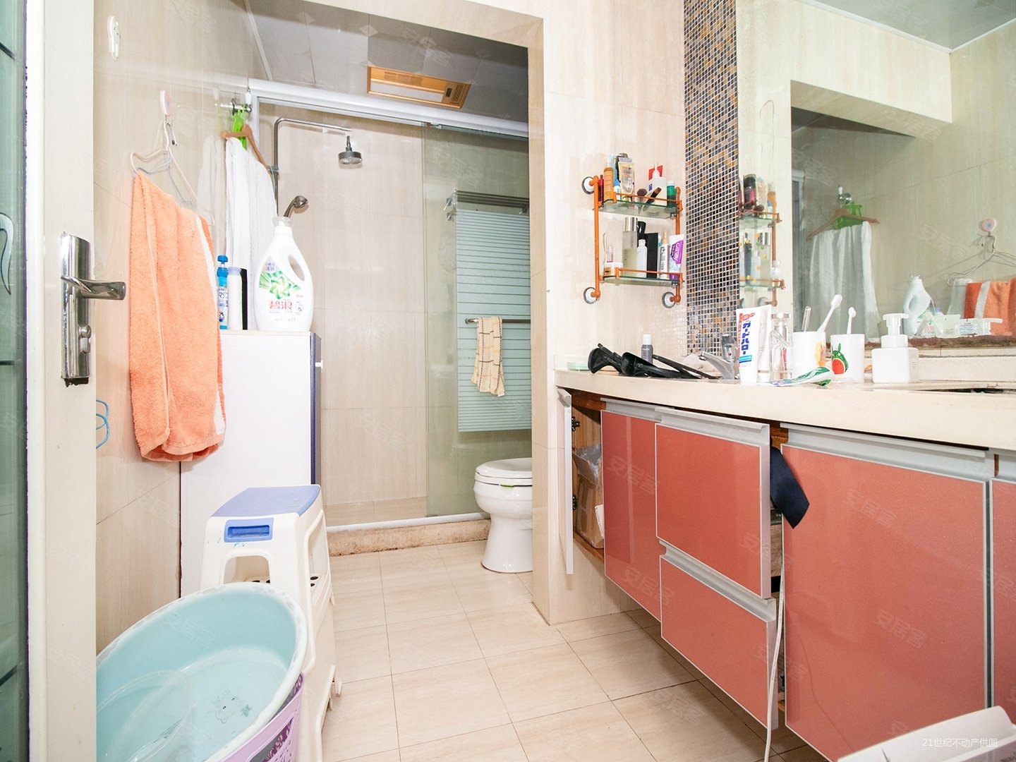 新上!业主移民处理海外置产!降价急售! 的来!南北通透,怡佳公寓二手房