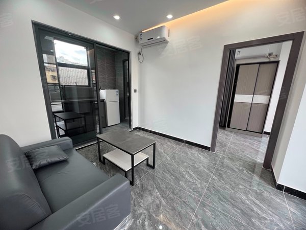 深圳罗湖黄贝岭黄贝岭华侨新村罗湖区黄贝岭站 近丽斯大厦 瑞思国际