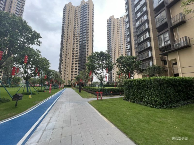 香市路新小区 万科金域东方刚需3房 仅卖220万  高楼层
