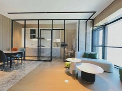 六号线豪华公寓ART PARK精装平层两居室地暖新风燃气