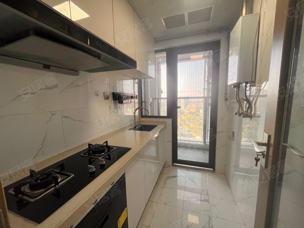 深圳宝安福永合一凤凰智慧港凤凰山脚下 凤凰菜市场 凤凰广场 精装1房