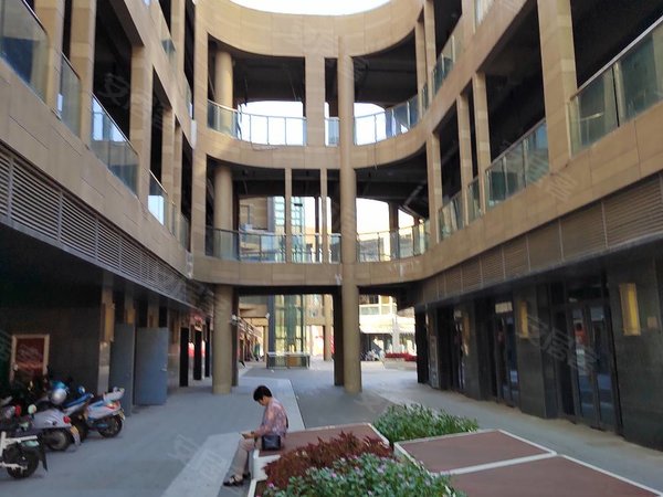 苏州相城渭塘东方时代广场(商住楼)高铁北  东方时代一室精装修公寓房