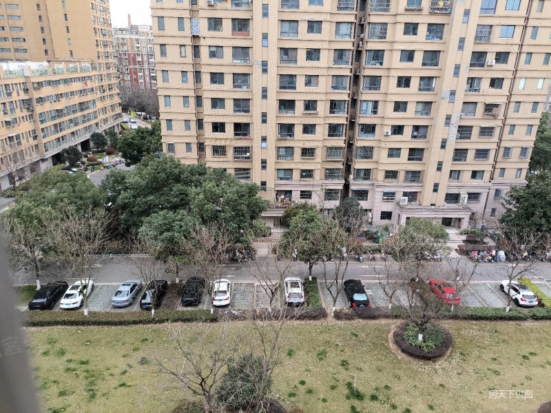 托乐嘉花园3室2厅1卫89㎡南北291万