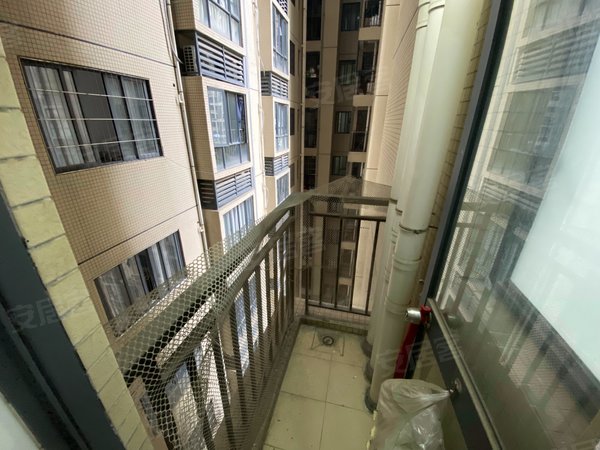 广州黄埔文冲瑞东花园(看中价格可谈 随时看)全新装修 保养好 拎包