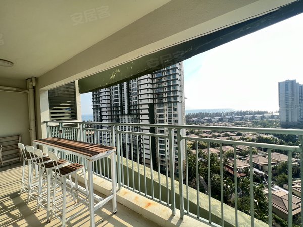 三亚三亚周边陵水雅居乐海境新天海境新天三房两卫,南向一线海景房床