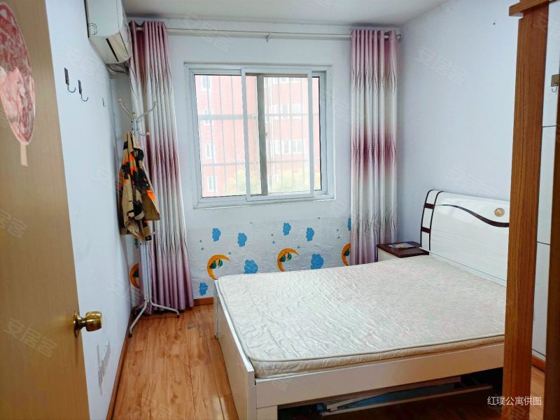 急售金达花园电梯三房满五设施齐全看房方便