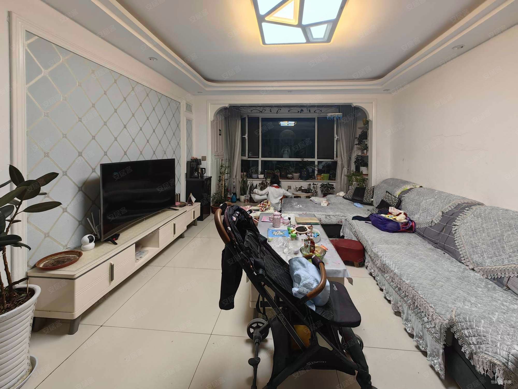 兰州房产网>兰州二手房>新区二手房>中川园区二手房>鹏博中央广场>