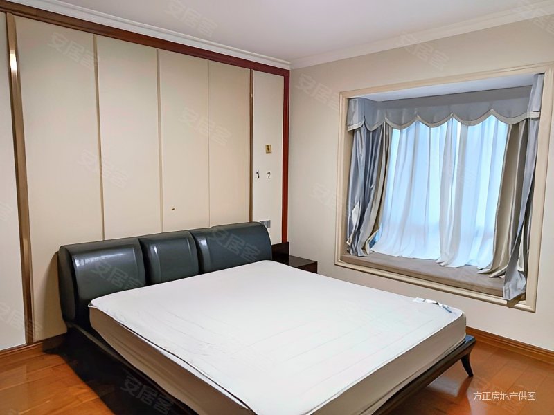 惠州西湖旁4a景区丽日花园豪装三房130平出售送高档红木家具