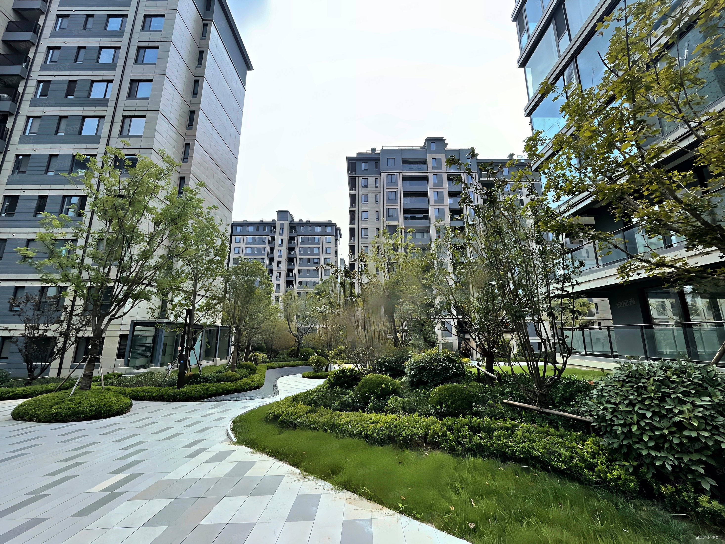 济南房产网>济南二手房>历城二手房>唐冶二手房>绿地御山台>