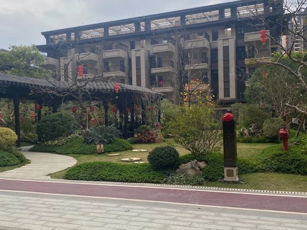 南宁良庆五象大道建发央玺五象湖地铁口精装修高层品质小区建发央玺