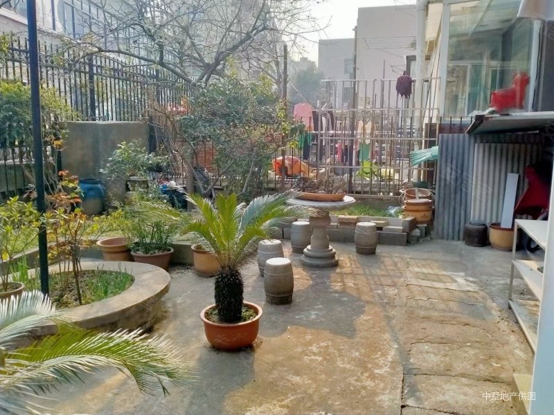 一楼带80平方大院子省委大院省委宿舍通透3房2厅价可谈