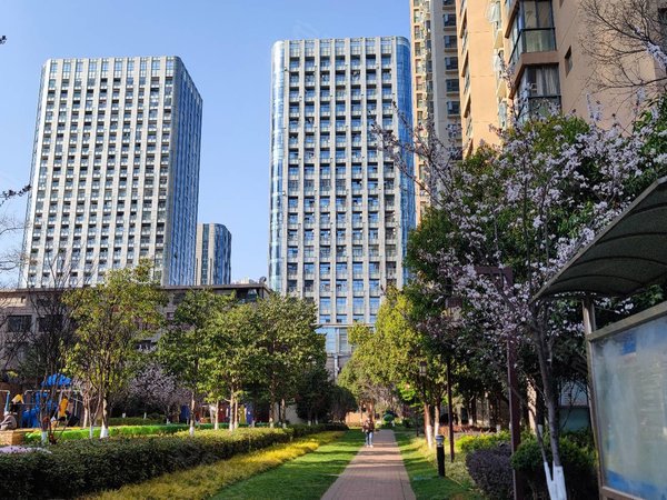 昆明西山前卫营润城(7区)万达商圈润城七区精装两房带全套家具家电