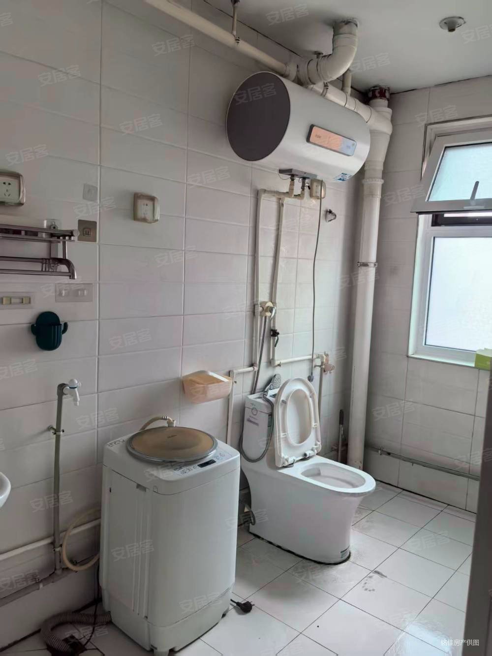 运动佳园1室2厅1卫64.63㎡南23万