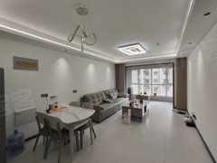 庆阳西峰西峰城区南区！万辉附近！金建名居精装修3室！近市政府！惠风玺苑！出租房源真实图片