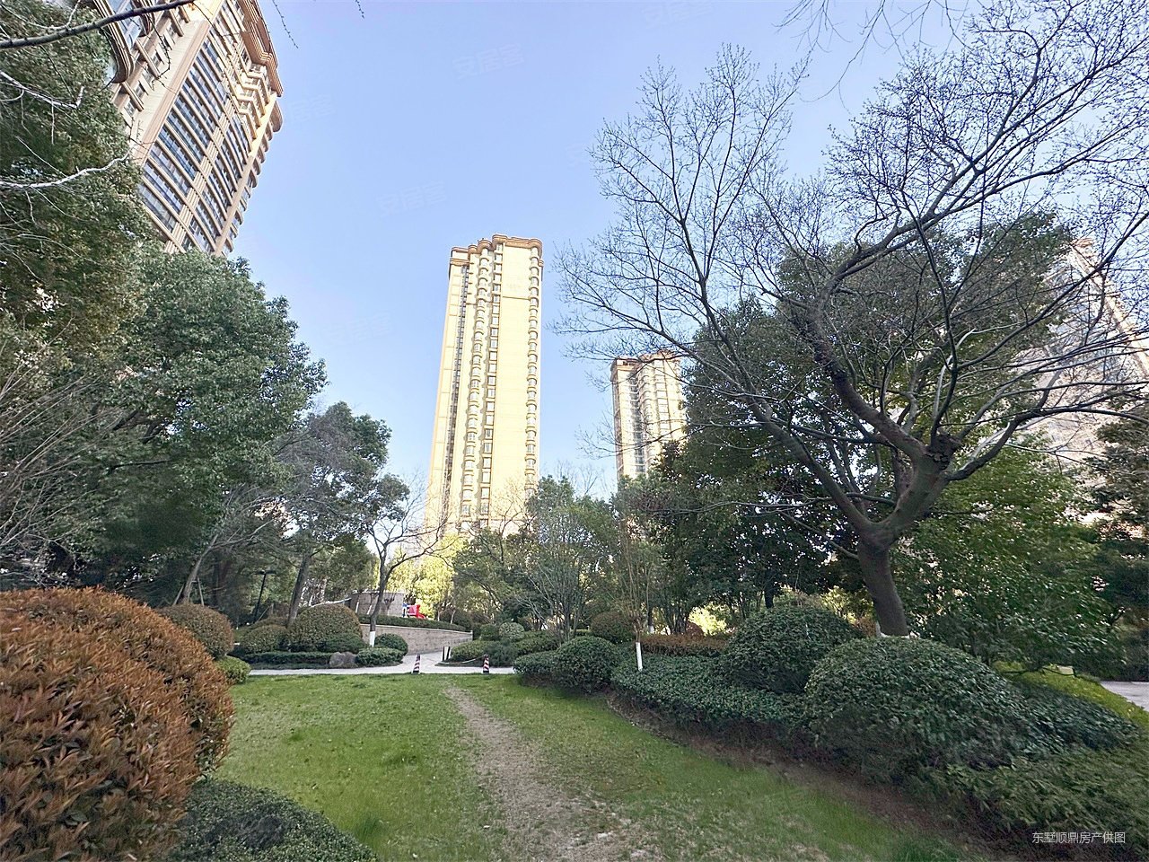 江宁大平层代表之一藏龙御景位置有钥匙新房未入住