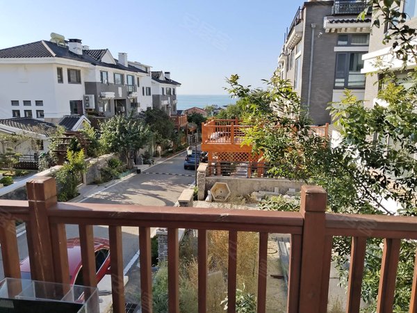 威海经区蒿泊滨海龙城精装!