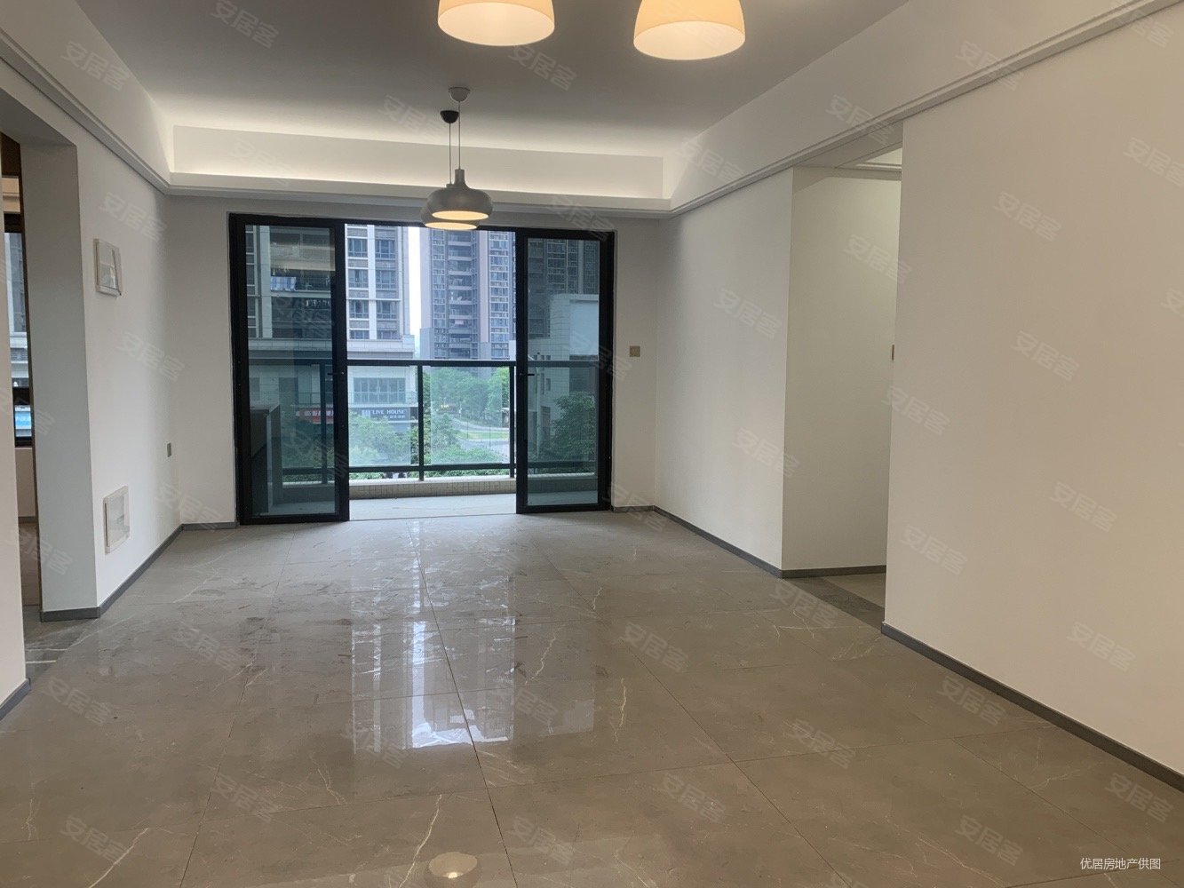 怡翠尊堤观园大4房随时可以看房