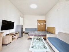 厦门翔安马巷高层一居室出租，朝南带阳台很适合居住有钥匙随时可以看房入住。出租房源真实图片